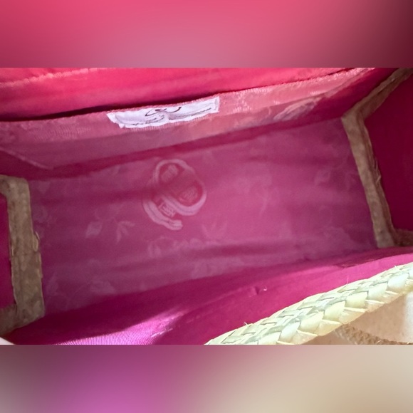 Straw Tote Bag with Red Accents - Picture 5 of 10